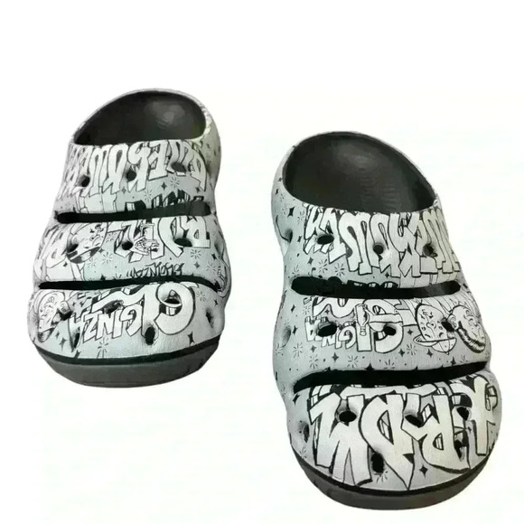 KEEN Men's Yogui Arts Clog US 13 EU 47 EUC light weight GREY graffiti - Picture 1 of 11